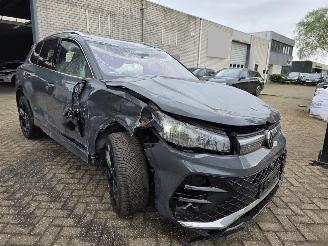 Volkswagen Tiguan 1.5eTSI R-Line ProMax-Navi Head-Up Keyless IQ-Light 360View Massage Sfeerverl. Acc Lane-Assist Trekhaak 110KW/150PK picture 7