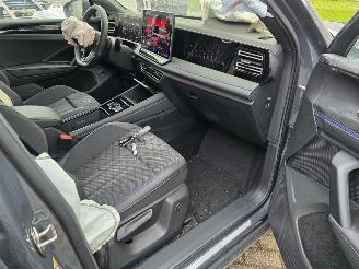 Volkswagen Tiguan 1.5eTSI R-Line ProMax-Navi Head-Up Keyless IQ-Light 360View Massage Sfeerverl. Acc Lane-Assist Trekhaak 110KW/150PK picture 10