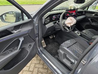 Volkswagen Tiguan R-Line 1.5eTSI ProMax-Navi Head-Up Keyless IQ-Light 360View Massage Sfeerverl. Acc Lane-Assist Trekhaak 110KW / 150PK picture 10