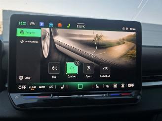 Volkswagen T-Roc R-Line 1.5eTSI IQ-Light Drive-Mode Camera Virtual Keyless Sfeerverl. Acc Lane-Assist 110KW / 150PK picture 16