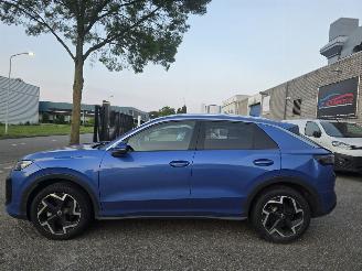 Volkswagen T-Roc R-Line 1.5eTSI IQ-Light Drive-Mode Camera Virtual Keyless Sfeerverl. Acc Lane-Assist 110KW / 150PK picture 2
