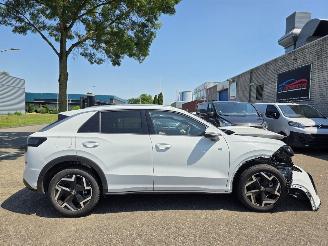 Volkswagen T-Roc R-Line 1.5eTSI IQ-Light Drive-Mode Camera Virtual Keyless Sfeerverl. Trekhaak 110KW / 150PK picture 2