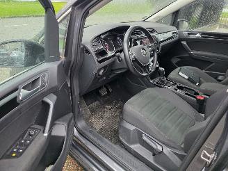 Volkswagen Touran R-LINE 1.5TSI DSG PANO 7-Zits Led Alcantara Keyless Camera Navi Acc 110KW/150PK picture 10
