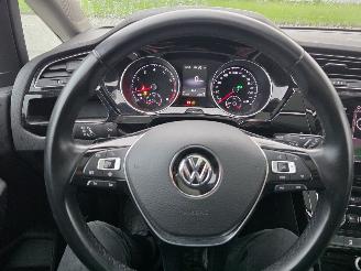 Volkswagen Touran R-LINE 1.5TSI DSG PANO 7-Zits Led Alcantara Keyless Camera Navi Acc 110KW / 150PK picture 15