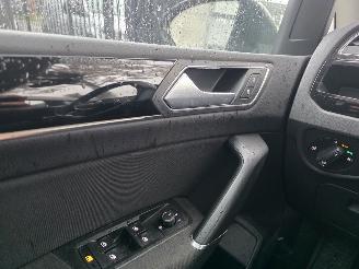 Volkswagen Touran R-LINE 1.5TSI DSG PANO 7-Zits Led Alcantara Keyless Camera Navi Acc 110KW / 150PK picture 14