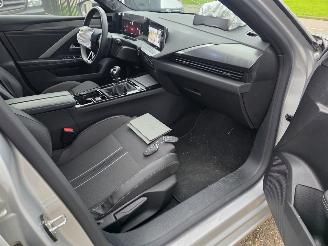 Opel Astra GS 1.2T 360view Design-Pack Virtual Navi Keyless Led Lane-Assist Sfeerverl. Acc 96KW/131PK picture 10
