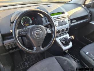 Mazda 5 5 (CR19), MPV, 2004 / 2010 2.0i 16V picture 6