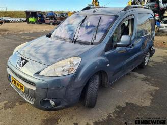 uszkodzony samochody osobowe Peugeot Partner Partner Tepee (7A/B/C/D/E/F/G/J/P/S), MPV, 2008 / 2018 1.6 HDiF 90 16V Phase 1 2011/2