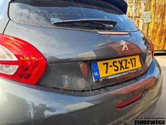 Peugeot 208 208 I (CA/CC/CK/CL), Hatchback, 2012 / 2019 1.0 Vti 12V PureTech picture 16