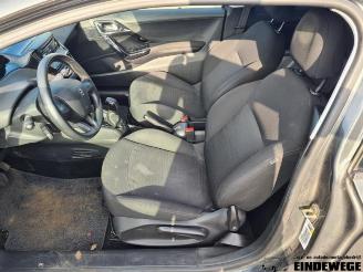 Peugeot 208 208 I (CA/CC/CK/CL), Hatchback, 2012 / 2019 1.0 Vti 12V PureTech picture 5