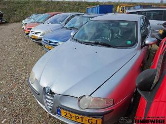 Alfa Romeo 147 147 (937), Hatchback, 2000 / 2010 2.0 Twin Spark 16V picture 2
