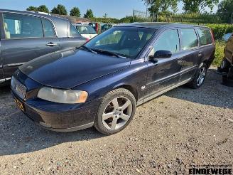 rozbiórka samochody osobowe Volvo V-70 V70 (SW), Combi, 1999 / 2008 2.5 T 20V AWD 2005/10