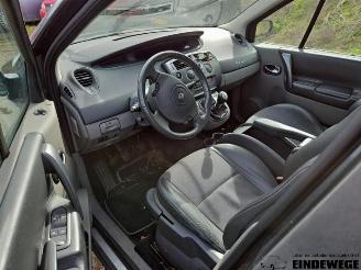 Renault Grand-scenic Grand Scenic II (JM), MPV, 2004 / 2009 2.0 16V picture 4