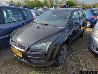 Coche siniestrado Ford Focus Focus 2, Hatchback, 2004 / 2012 1.6 16V 2005/2