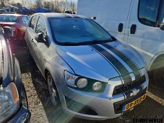 Auto da rottamare Chevrolet Aveo Aveo (300), Hatchback, 2006 / 2015 1.2 16V 2012/6