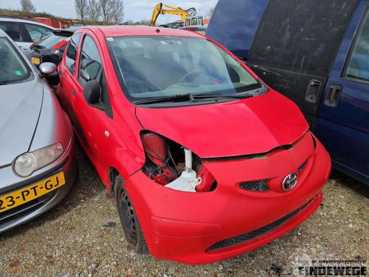 Toyota Aygo Aygo (B10), Hatchback, 2005 / 2014 1.0 12V VVT-i