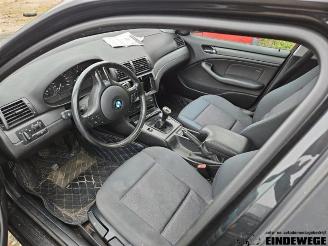 Vrakbiler auto BMW 3-serie 3 serie (E46/4), Sedan, 1997 / 2005 316i 16V 2004/9
