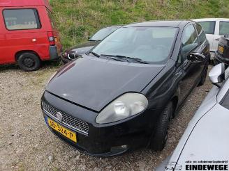 Fiat Grande Punto Grande Punto (199), Hatchback, 2005 1.4 16V picture 2