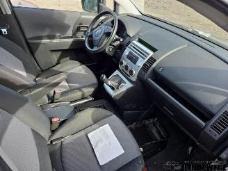 Mazda 5 5 (CR19), MPV, 2004 / 2010 1.8i 16V picture 4