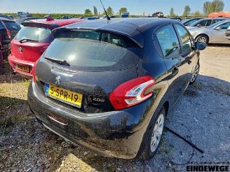 Peugeot 208 208 I (CA/CC/CK/CL), Hatchback, 2012 / 2019 1.0 Vti 12V PureTech picture 3