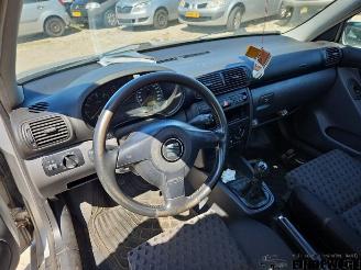 Seat Leon Leon (1M1), Hatchback 5-drs, 1999 / 2006 1.8 20V picture 5