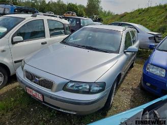 disassembly passenger cars Volvo V-70 V70 (SW), Combi, 1999 / 2008 2.4 D5 20V 2004