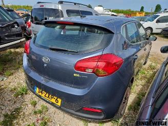 Kia Cee d Cee'd (JDB5), Hatchback 5-drs, 2012 / 2018 1.6 GDI 16V picture 3