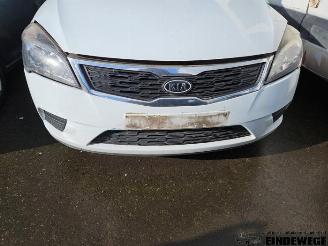 Kia Cee d Cee'd (EDB5), Hatchback 5-drs, 2006 / 2012 1.6 CRDi 16V picture 23