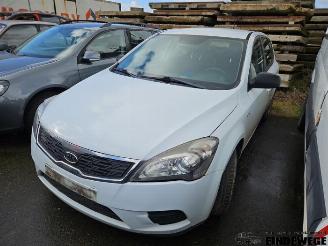 Sloopauto Kia Cee d Cee'd (EDB5), Hatchback 5-drs, 2006 / 2012 1.6 CRDi 16V 2011/11