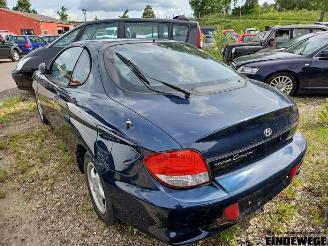 Hyundai Coupé Coupe, Coupe, 1996 / 2002 2.0i 16V picture 2