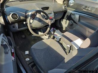 Peugeot 107 107, Hatchback, 2005 / 2014 1.0 12V picture 4