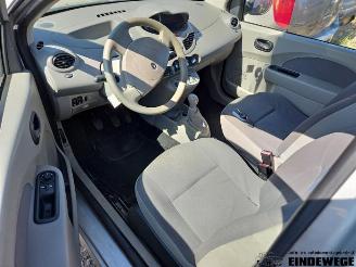 Renault Twingo Twingo II (CN), Hatchback 3-drs, 2007 / 2014 1.2 16V picture 5