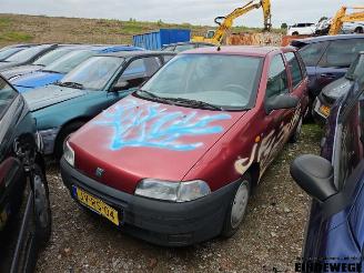 Sloopauto Fiat Punto Punto I (176), Hatchback, 1993 / 1999 60 1.2 i.e. Selecta 1995/1