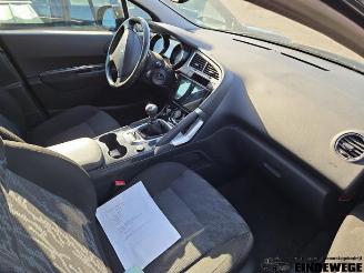 Peugeot 3008 3008 I (0U/HU), MPV, 2009 / 2016 1.6 16V THP 155 picture 5