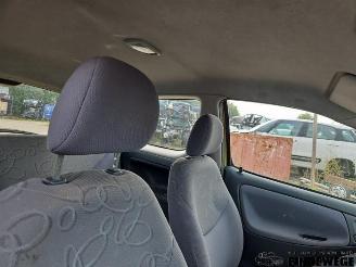 Toyota Yaris Yaris (P1), Hatchback, 1999 / 2005 1.3 16V VVT-i picture 7