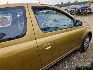 Toyota Yaris Yaris (P1), Hatchback, 1999 / 2005 1.3 16V VVT-i picture 10