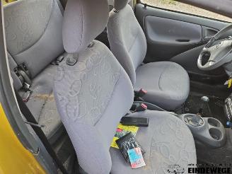 Toyota Yaris Yaris (P1), Hatchback, 1999 / 2005 1.3 16V VVT-i picture 6