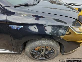 Mitsubishi Outlander Outlander (GF/GG), SUV, 2012 / 2022 2.4 16V PHEV 4x4 picture 21