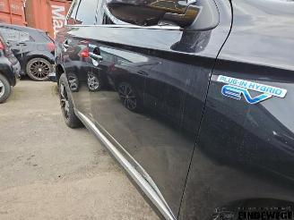Mitsubishi Outlander Outlander (GF/GG), SUV, 2012 / 2022 2.4 16V PHEV 4x4 picture 15