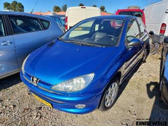Vrakbiler auto Peugeot 206 206 (2A/C/H/J/S), Hatchback, 1998 / 2012 1.6 16V 2005/5
