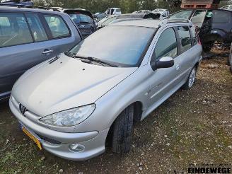 demontáž osobní automobily Peugeot 206 206 SW (2E/K), Combi, 2002 / 2007 1.6 16V 2004/5