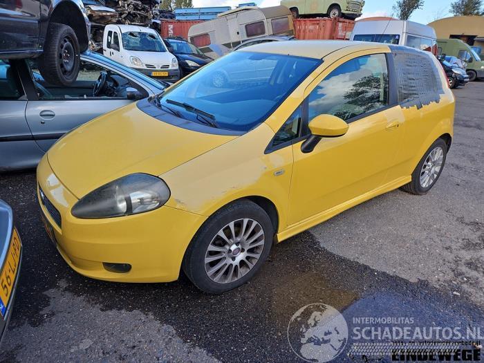 Fiat Grande Punto Grande Punto (199), Hatchback, 2005 1.2