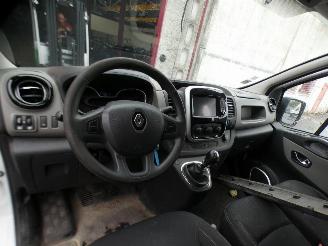 Renault Trafic TRAFIC 3 COURT PHASE 1 - 1.6 DCI - 16V TURBO picture 19