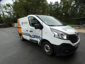 Schadeauto Renault Trafic TRAFIC 3 COURT PHASE 1 - 1.6 DCI - 16V TURBO 2018/5