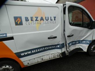 Renault Trafic TRAFIC 3 COURT PHASE 1 - 1.6 DCI - 16V TURBO picture 4