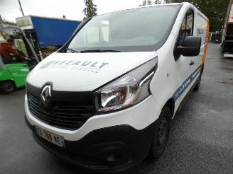 Renault Trafic TRAFIC 3 COURT PHASE 1 - 1.6 DCI - 16V TURBO picture 11