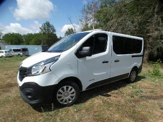 Renault Trafic 1.6 DCI 125 CV - AMBULANCE picture 1