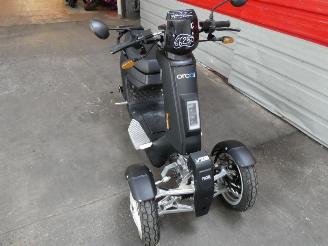 Vaurioauto  scooters E-max  ORCAL V28 2021/8