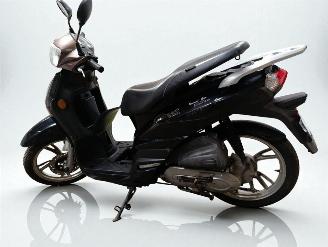 Peugeot  50 TWEET picture 3