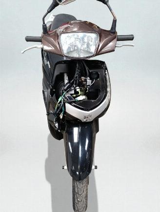 Peugeot  50 TWEET picture 4